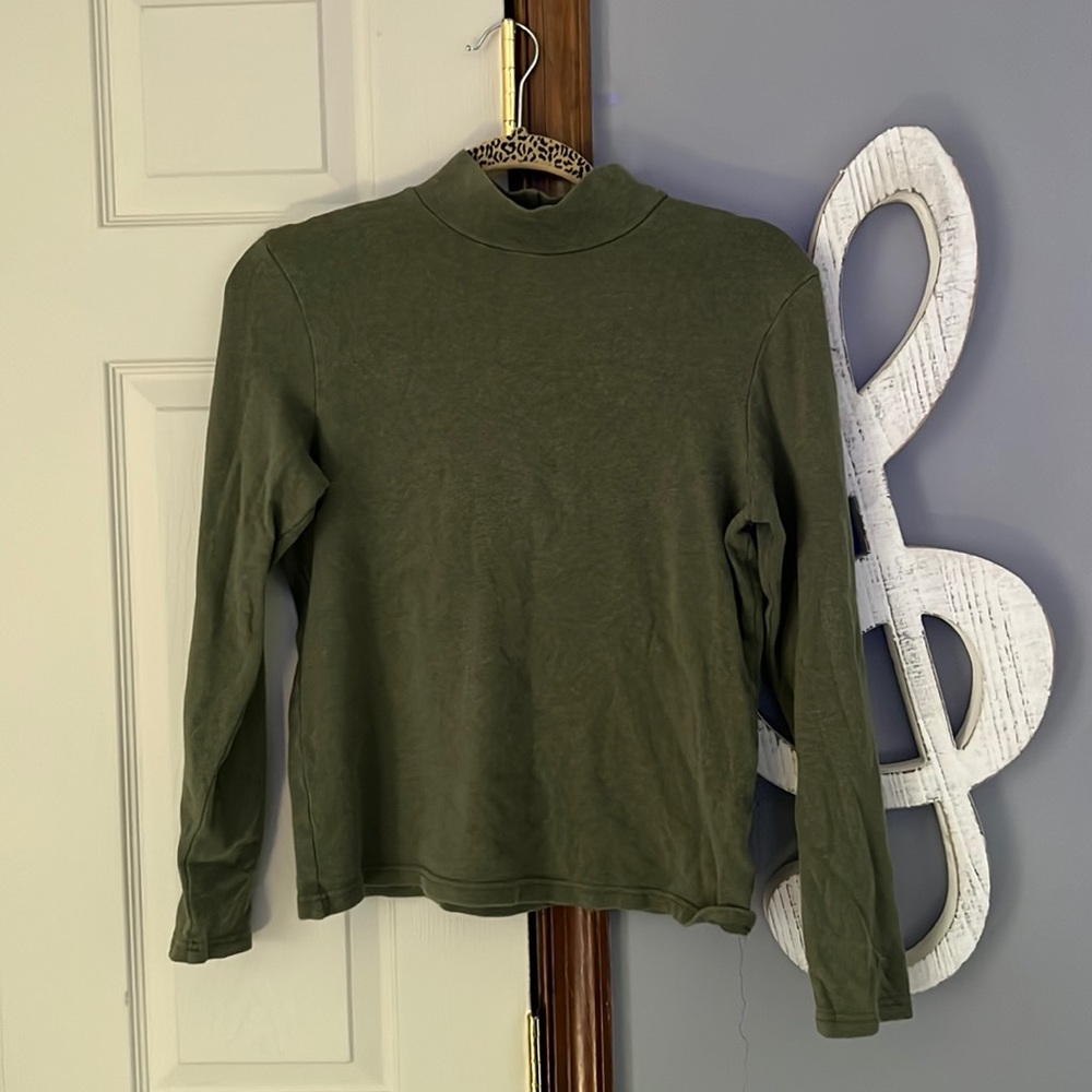 Long sleeve turtleneck